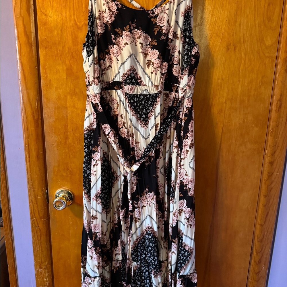 Torrid Floral Maxi Dress - Black and Pink
